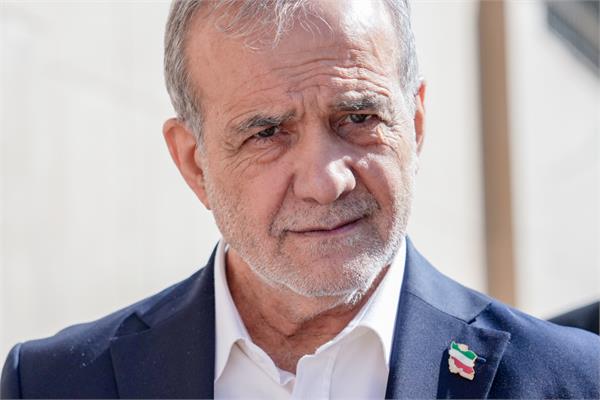 مراسم روز جهانی پست با حضور رییس جمهور و وزیر ارتباطات