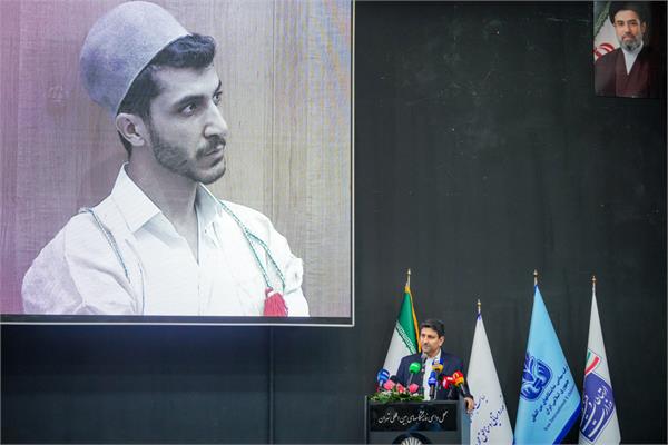 افتتاح نمایشگاه توانمندی های روستایی و عشایری با حضور وزیر ارتباطات