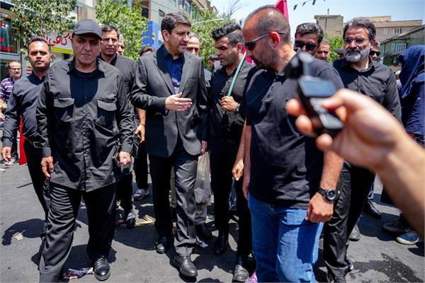 حضور وزیر ارتباطات در مراسم تشییع رهبر شهید