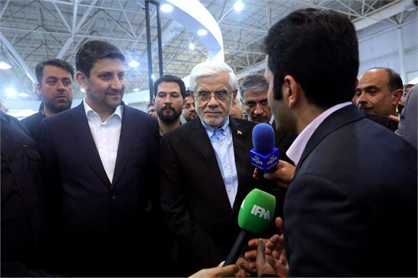 بازدیدمعاون اول رئیس‌جمهور و وزیر ارتباطات از بیست‌ونهمین نمایشگاه بین‌المللی الکامپ