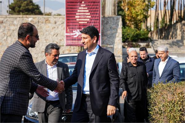 بازدید وزیر ارتباطات از مرکز رشد دانشگاه امام صادق (ع)