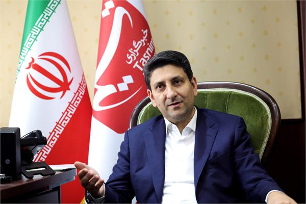 بازدید وزیر ارتباطات از خبرگزاری تسنیم به مناسبت روز خبرنگار