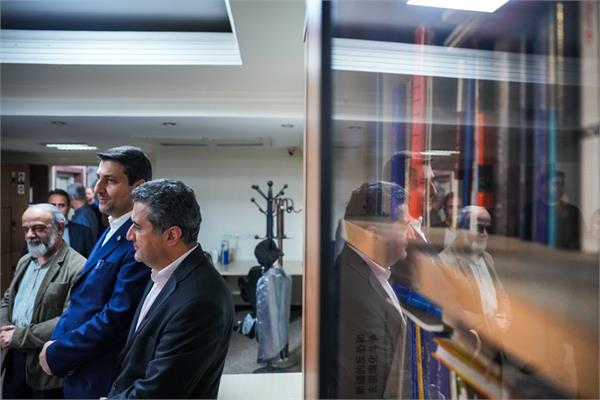 بازدید وزیر ارتباطات از خبرگزاری ایسنا به مناسبت روز خبرنگار
