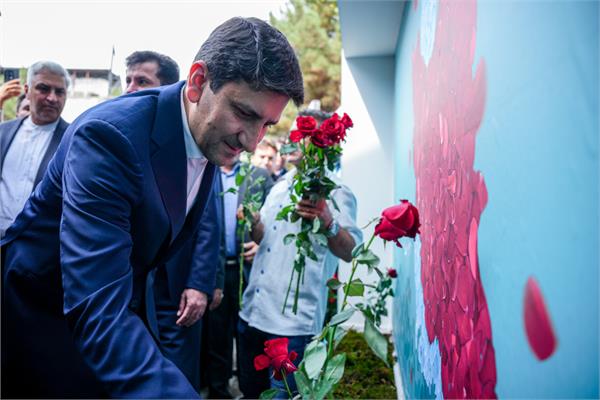 افتتاح نمایشگاه توانمندی های روستایی و عشایری با حضور وزیر ارتباطات