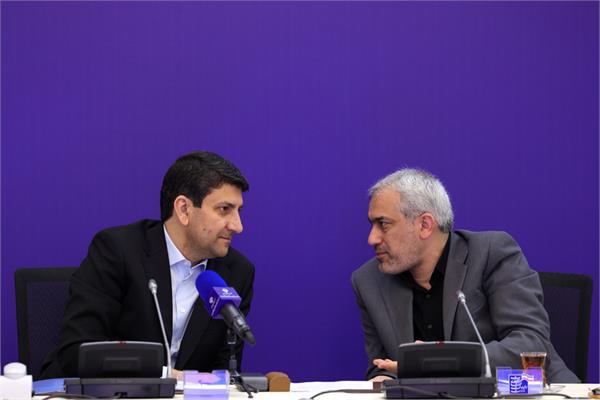نشست کاری وزرای ارتباطات و امور اقتصادی و دارایی
