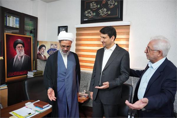 دیدار وزیر ارتباطات با نماینده ولی فقیه در خراسان شمالی