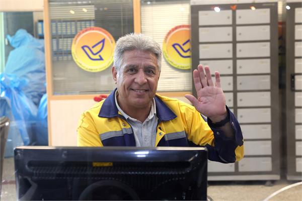 بازدید وزیر ارتباطات از اداره پست شهید مفتح به مناسبت روز جهانی پست