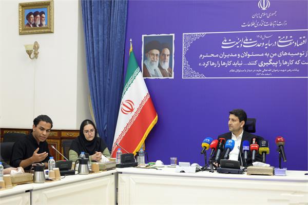 دیدار وزیر ارتباطات با مدال‌آوران طلای جهانی المپیاد نجوم و اخترفیزیک
